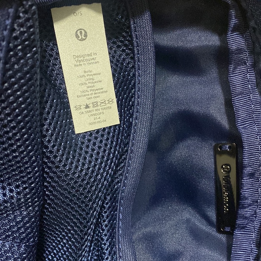 Lululemon Everywhere Belt Bag Heritage 365 Camo Smoky Red Night Sea Multi - Picture 9 of 10